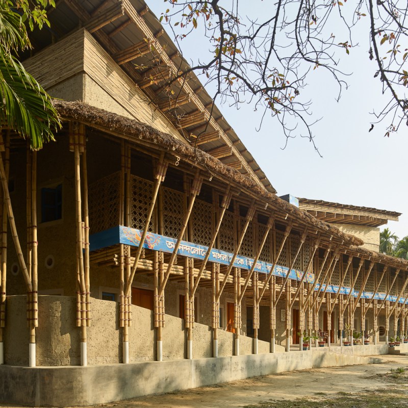 Arquitetura ecológica que abraça espaços&nbsp;educativos